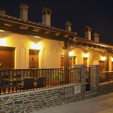 Apartamentos Rurales El Calama Zarza De Granadilla Oda fotoğraf