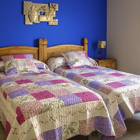 Apartamentos Rurales El Calama Zarza De Granadilla Oda fotoğraf