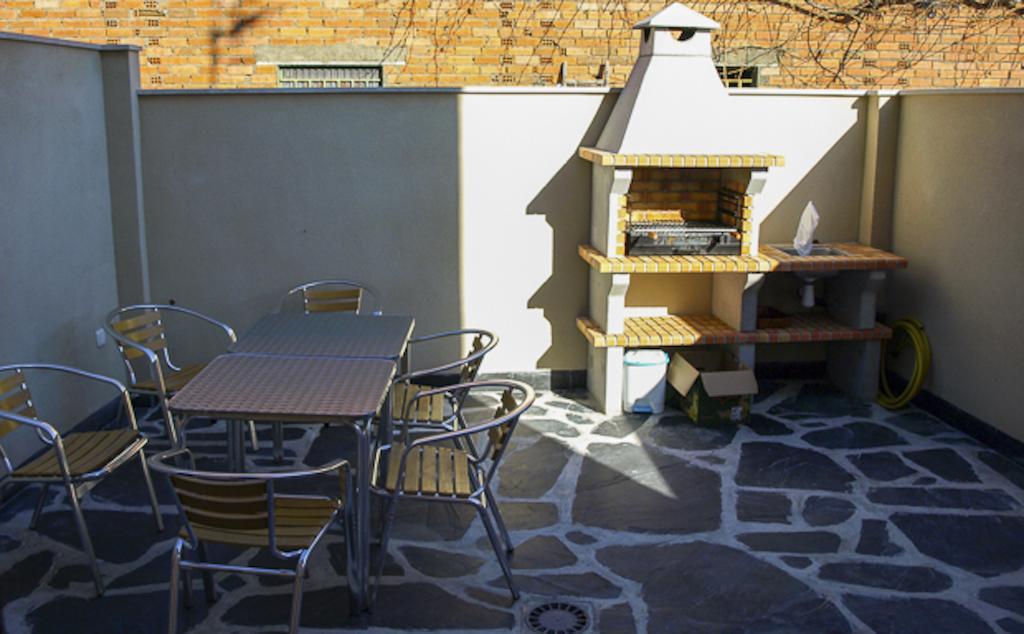Apartamentos Rurales El Calama Zarza De Granadilla Oda fotoğraf